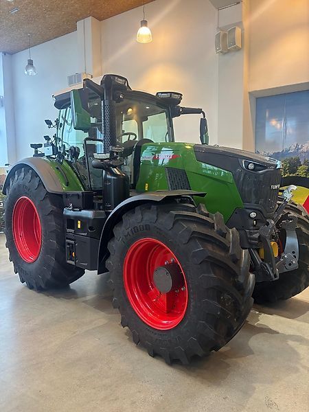 Fendt 832 Vario Profi Plus Traktor 320 000 EUR