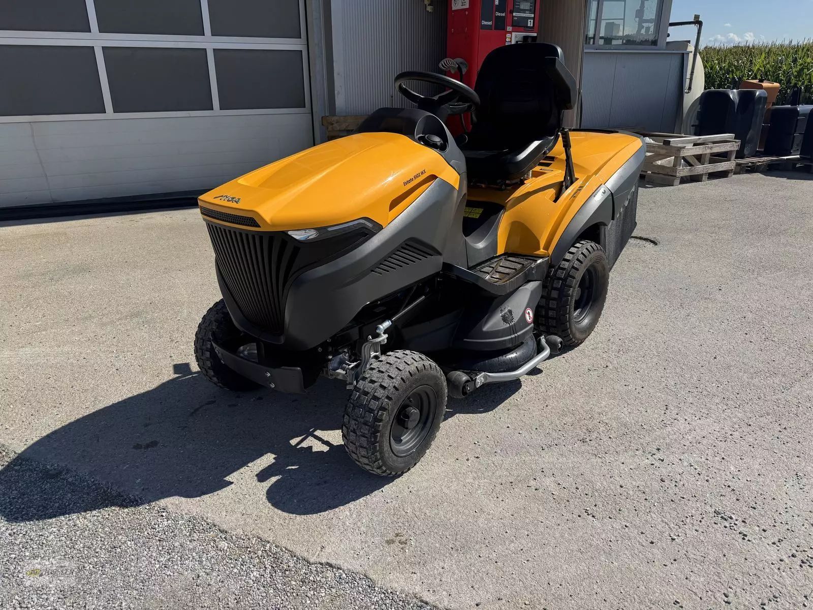 STIGA Estate 9102 WX Lawn mower €5,500