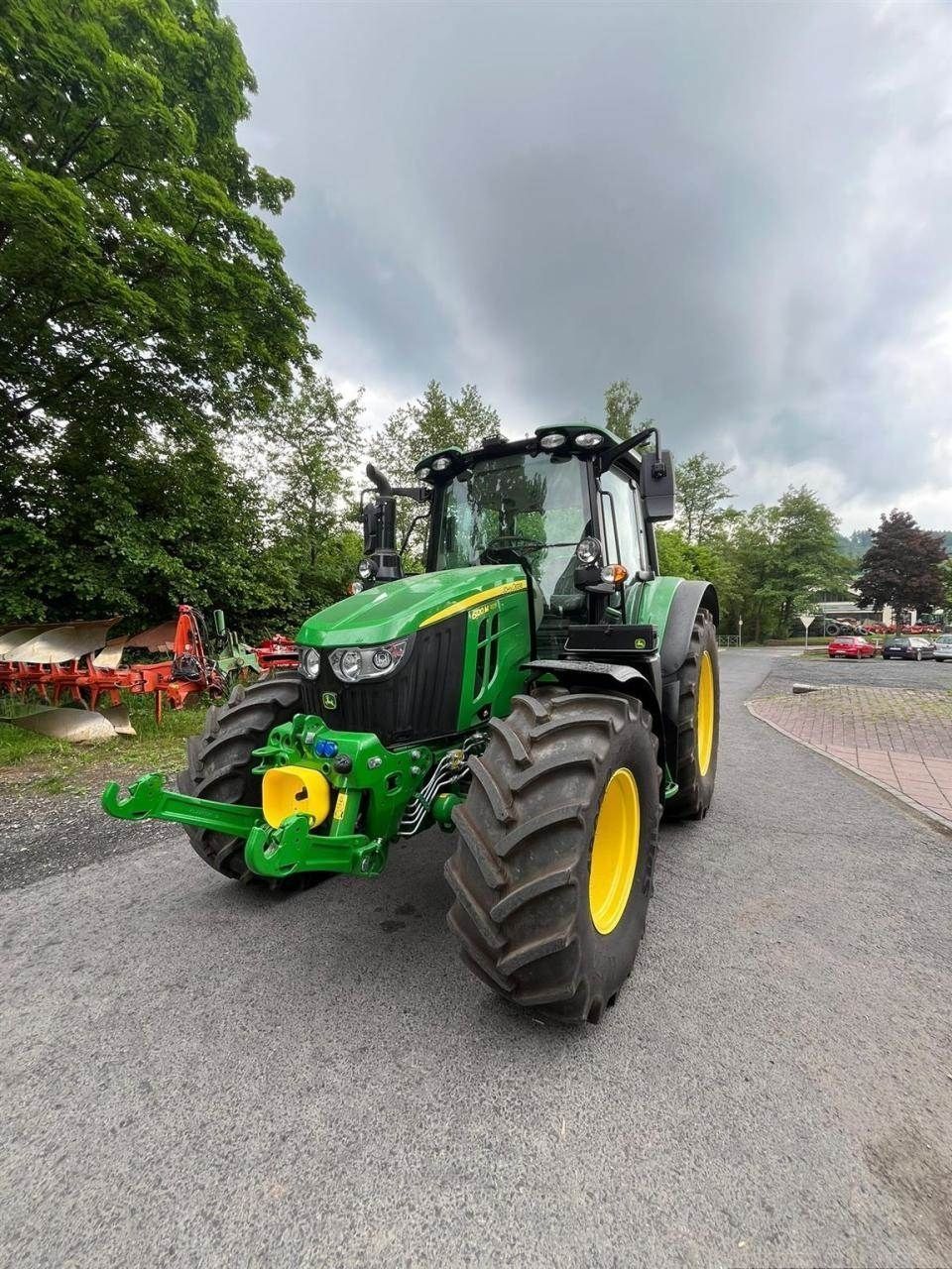 E-FARM: John Deere 6120 M - Trattore - id WZWJWWE - 85.000 € - Anno di costruzione: 2022 - Ore: 2,Potenza del motore: 145,Germania