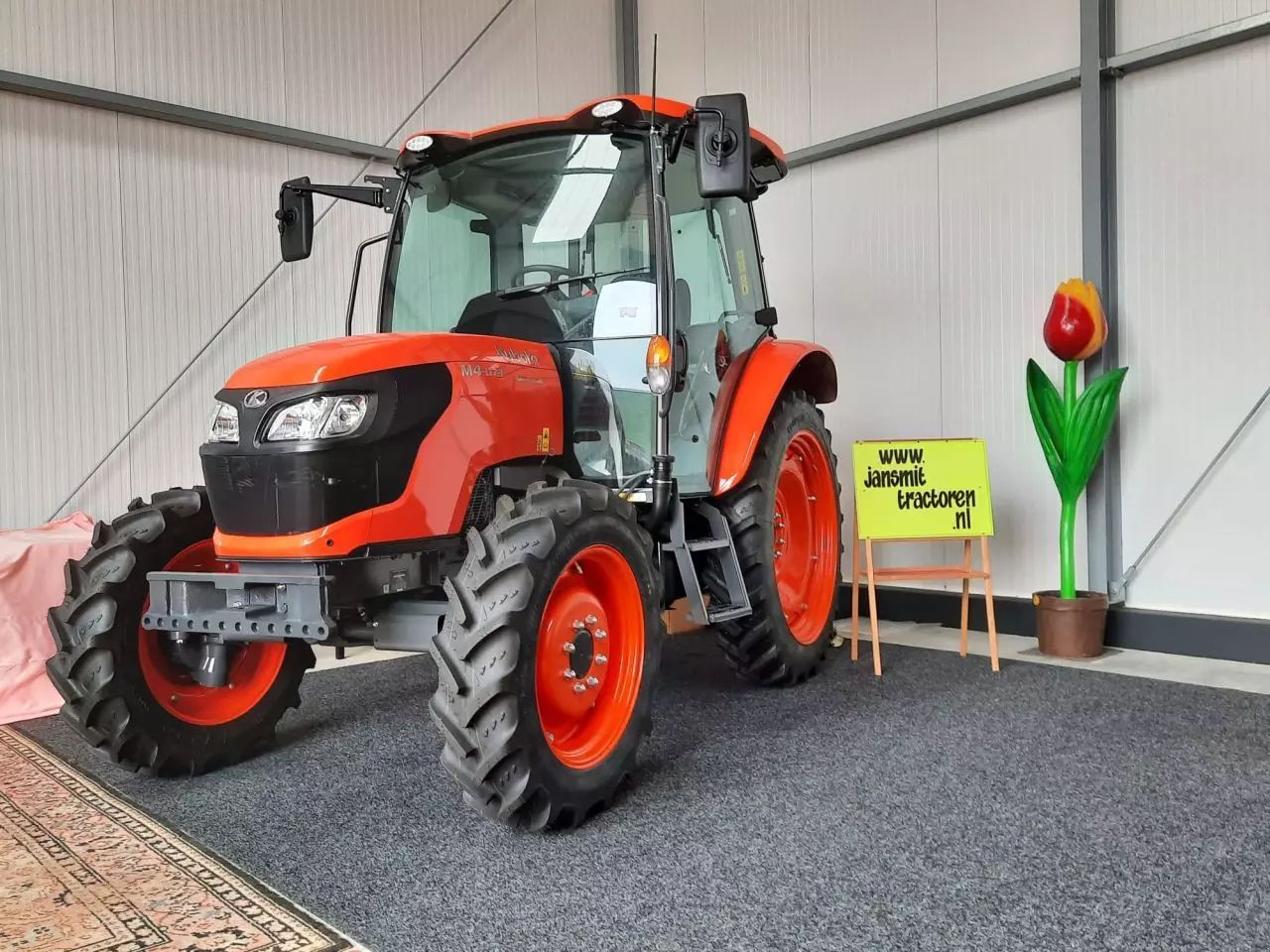 Kubota M4073 Tractor 47.900 EUR