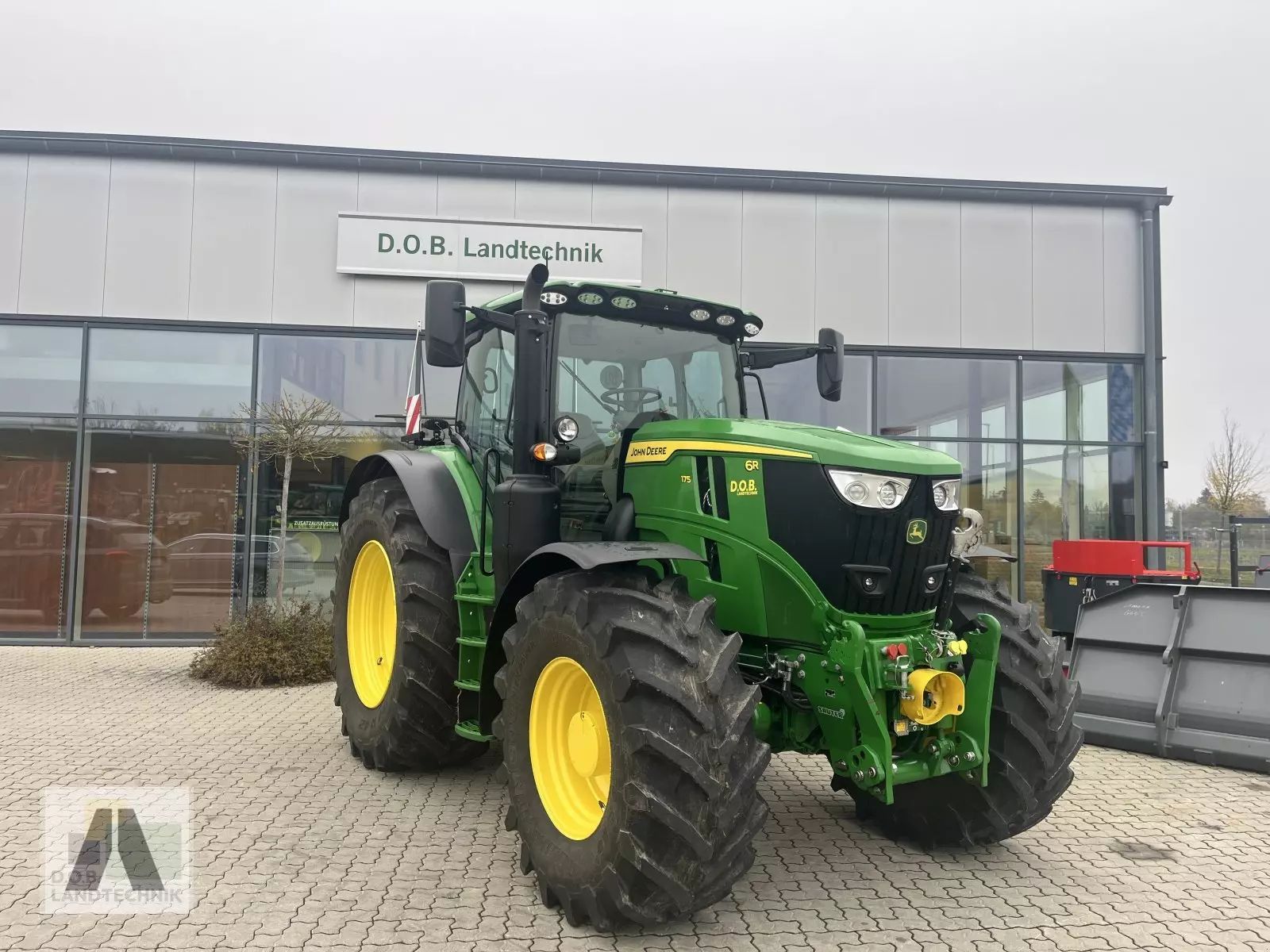 John Deere 6R 175 Tractor €159,900