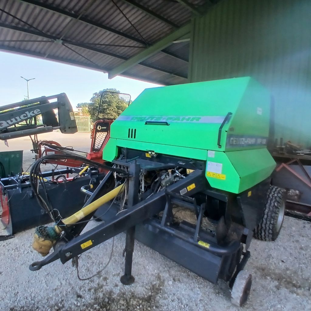 E-FARM: Deutz-Fahr MP 122 - Lis - id BLPIWQV - 13 000 € - Rok výroby: 2010 - Celkový počet vyrobených balíků: 9 200,Francie