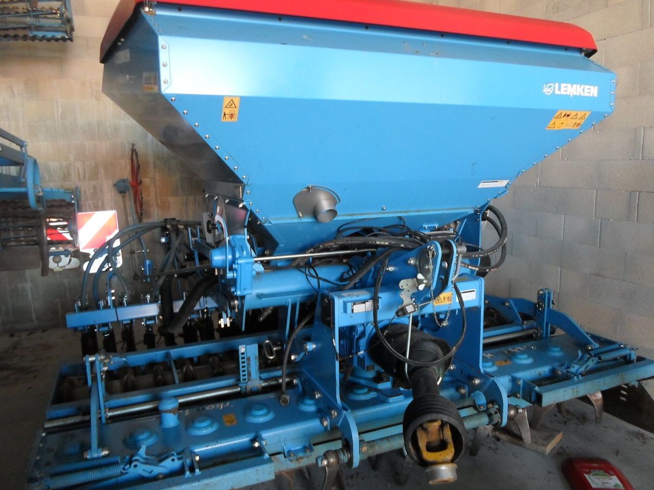 Lemken SOLITAIR 8 + Drilling machine combination €39,600