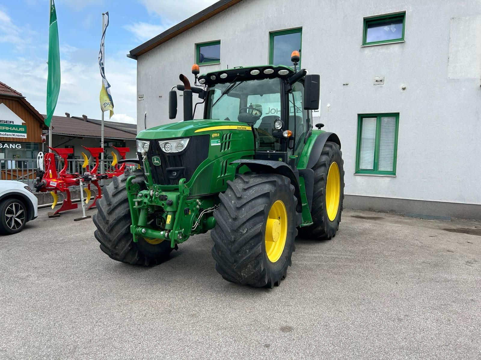John Deere 6155 R Трактор 124 917 €