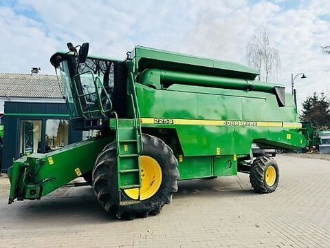 John Deere 2254 Combine harvester €38,992