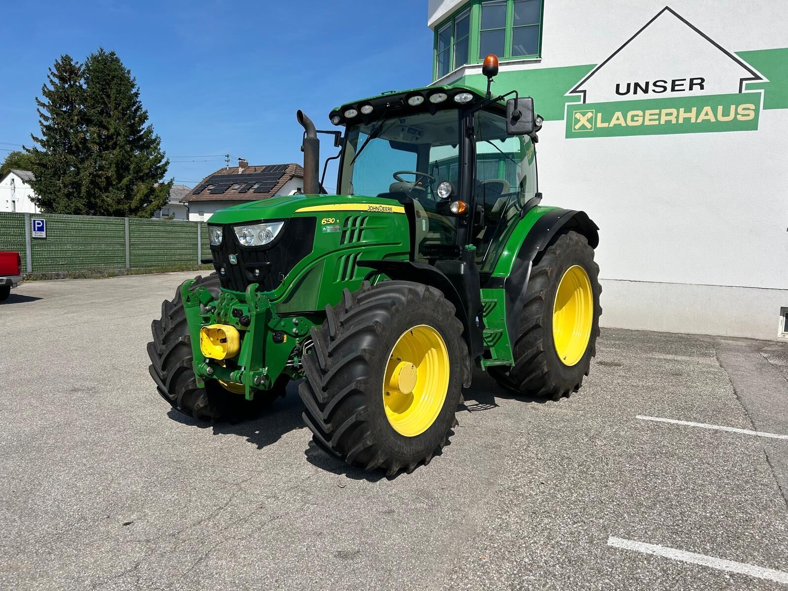 E-FARM: John Deere 6130 R - Traktor - id FR9R1E5 - 79.558 € - Baujahr: 2016 - Abgelesene Motorstunden: 5.931,Motorleistung (PS): 150,Österreich