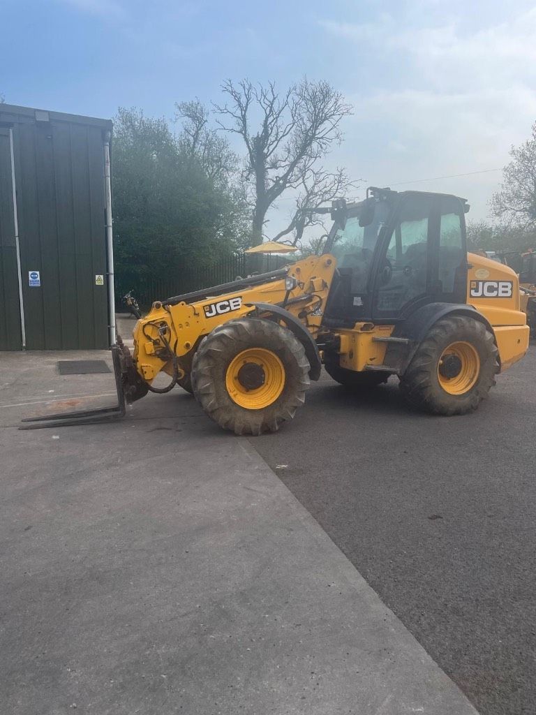 JCB TM320 S Ładowacz teleskopowy 45 242 €