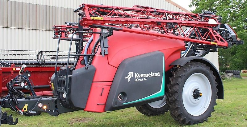 Kverneland iXtrack T4 iXflow-E sprayers €117,500