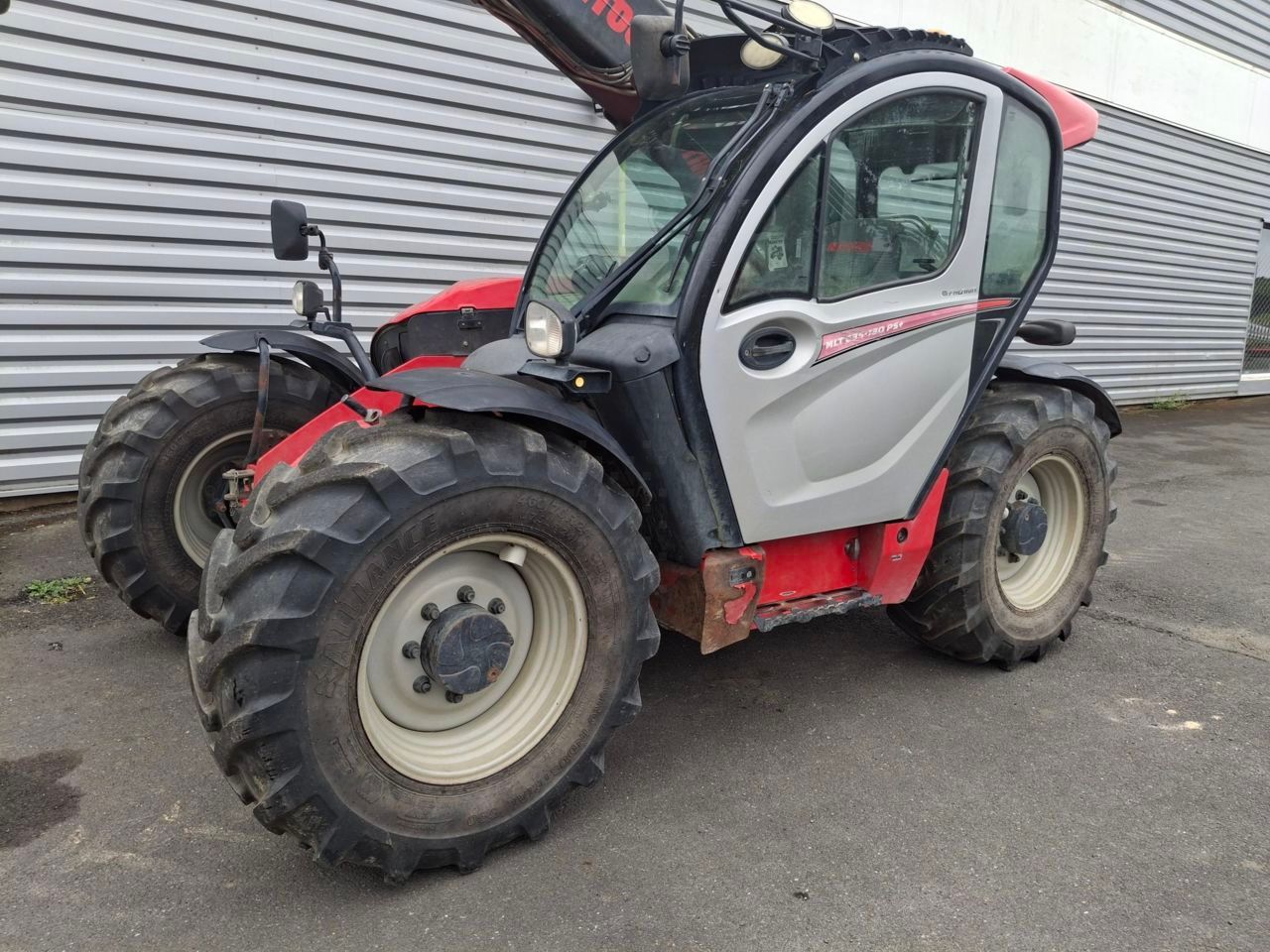 E-FARM: Manitou mlt 635-130 ps + - Teleskoplader - id QZBKWMS - Baujahr: 2018 - Abgelesene Motorstunden: 5.165,Frankreich