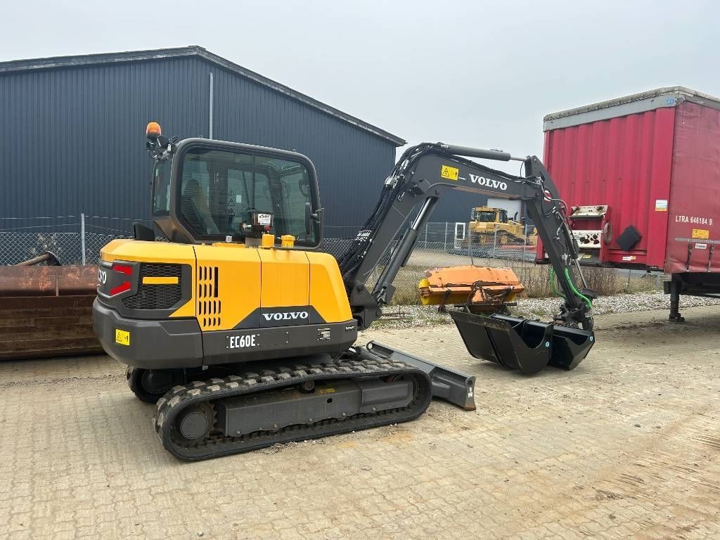 VOLVO ec 60 e Crawler excavator €80,022