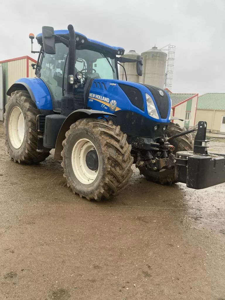 E-FARM: New Holland T7.190 - Τρακτέρ - id 2BP9S2V - 90.000 € - Χρονία: 2021 - Μετρητής ωρών: 1.450,Ισχύς κινητήρα: 165,Γαλλία