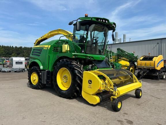 John Deere 8600 Self propelled forage harvester €225,095