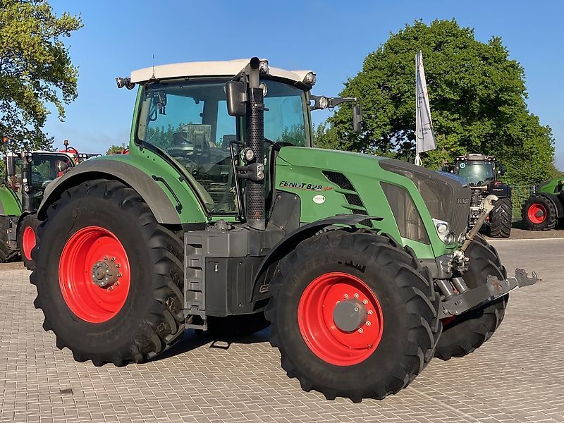 E-FARM: Fendt 828 Vario - Traktor - id FA99EJP - 82.000 € - Baujahr: 2013 - Abgelesene Motorstunden: 8.200,Motorleistung (PS): 285,Deutschland