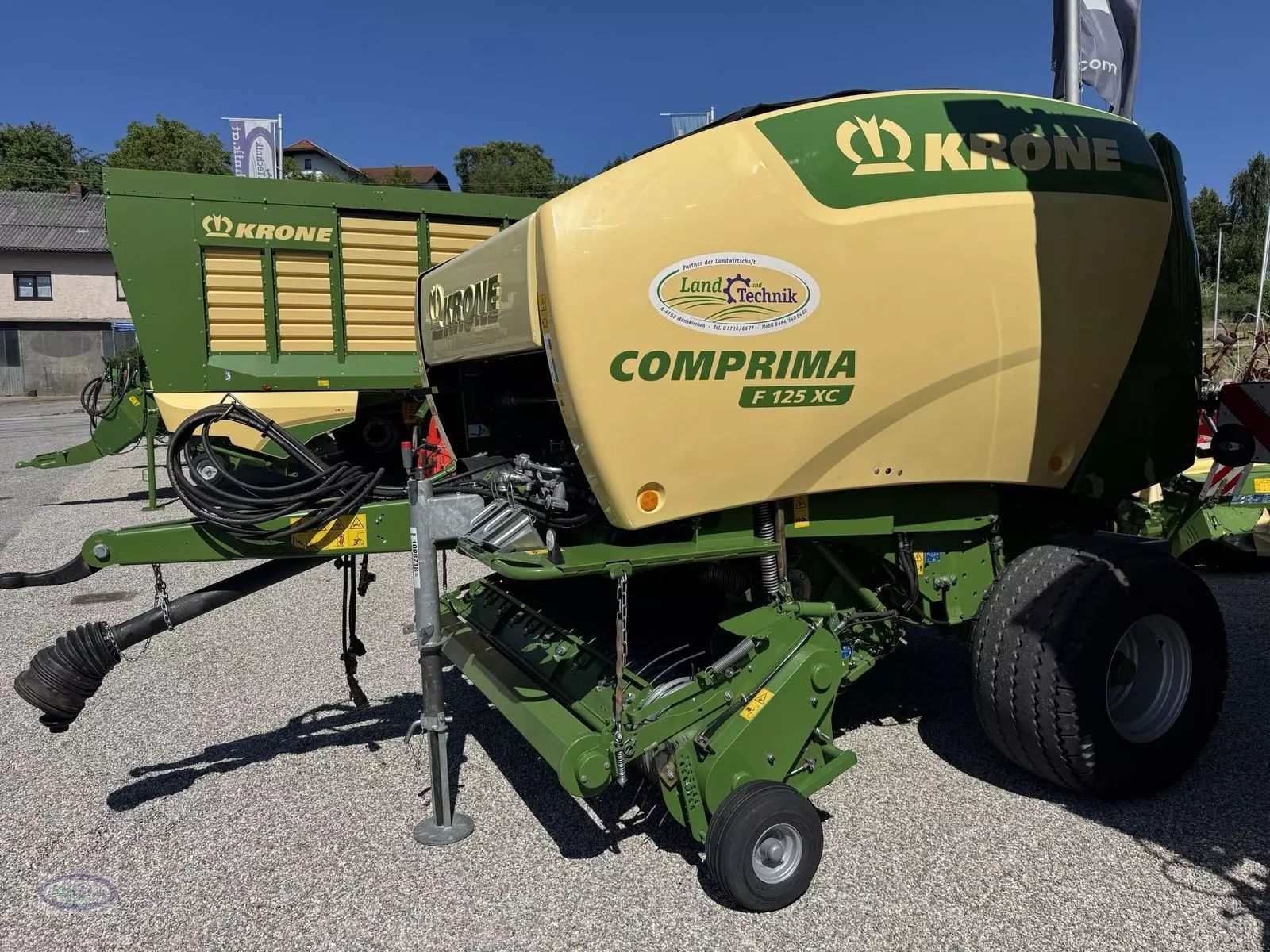E-FARM: Krone Comprima F 125 XC - Baler - id WCQ9U8D - €36,805 - Year of construction: 2022 - Austria