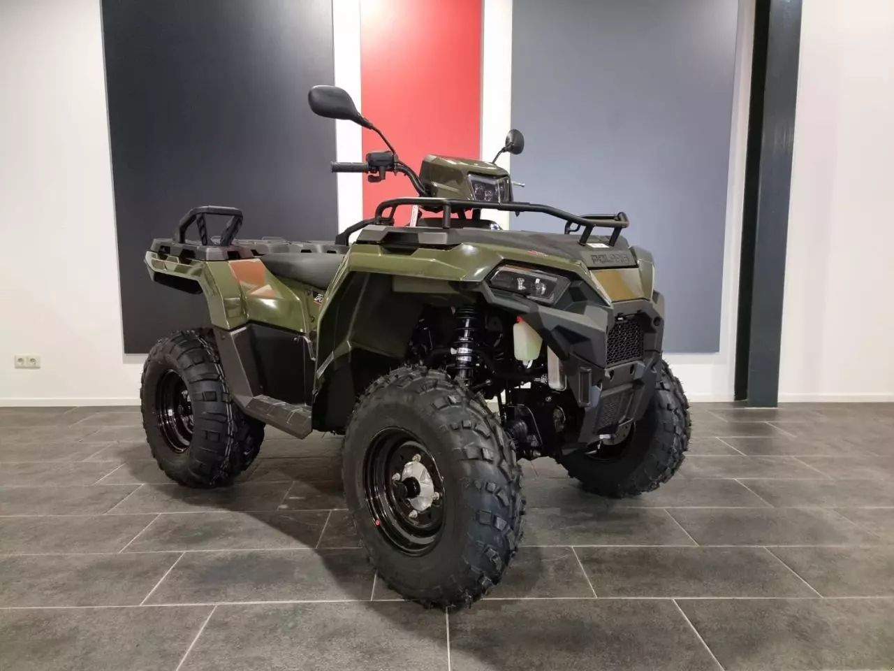 Polaris Sportsman 570 Gépjármű 9083 EUR