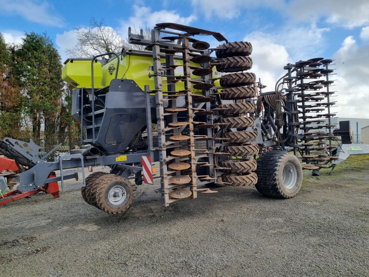E-FARM: Sky maxidrill - Seminatrice su sodo - id DCAN8EZ - 62.000 € - Anno di costruzione: 2017 - Francia