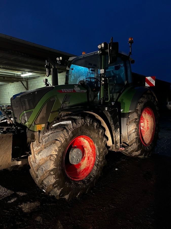 Fendt 720 Vario Power+ Traktori 140 000 €