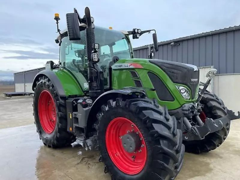 E-FARM: Fendt 722 Vario Profi+ - Tractor - id WU94S8U - 158.000 EUR - Anul: 2019 - Ore motor: 1.970,Puterea motorului: 224,Franța