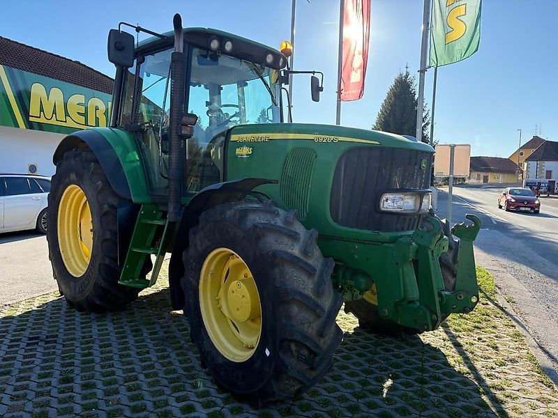 John Deere 6920 S Tractor 34.992 EUR
