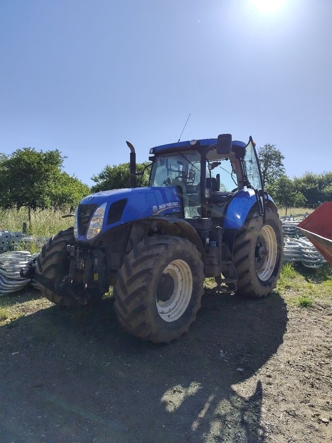 New Holland T7.250 Traktor 68 000 €