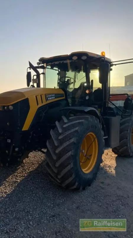 E-FARM: JCB Fastrac 4220 - Tractor - id VW6XAG4 - 89.000 EUR - Anul: 2017 - Citeste ore: 4.920,Muterea motorului: 220,Germania