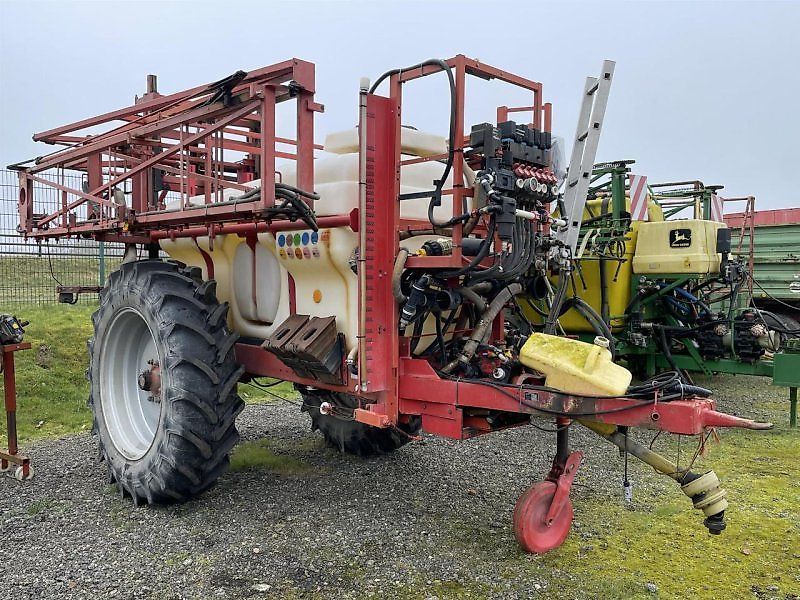 E-FARM: Holder in 252 - Pflanzenschutzspritze - id 7CCU6CA - 6.092 € - Deutschland