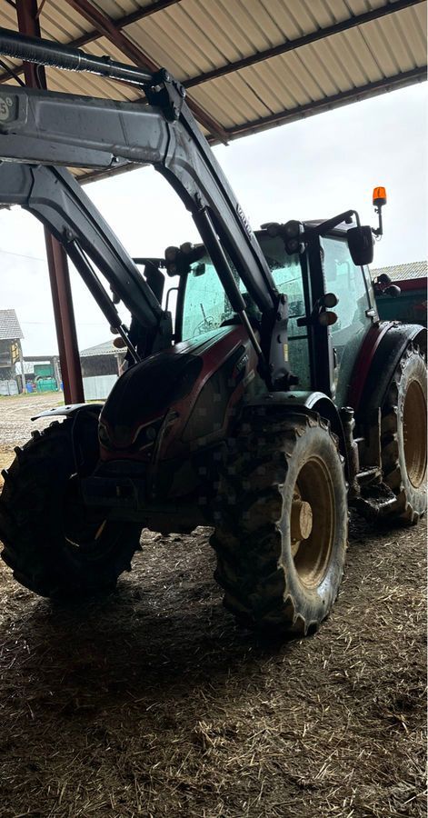 E-FARM: Valtra G115 Active - Tracteur - id TCFND6U - 67 000 € - Année: 2021 - Lecture du nombre d'heure: 2 300,Puissance du moteur (chevaux): 115,France
