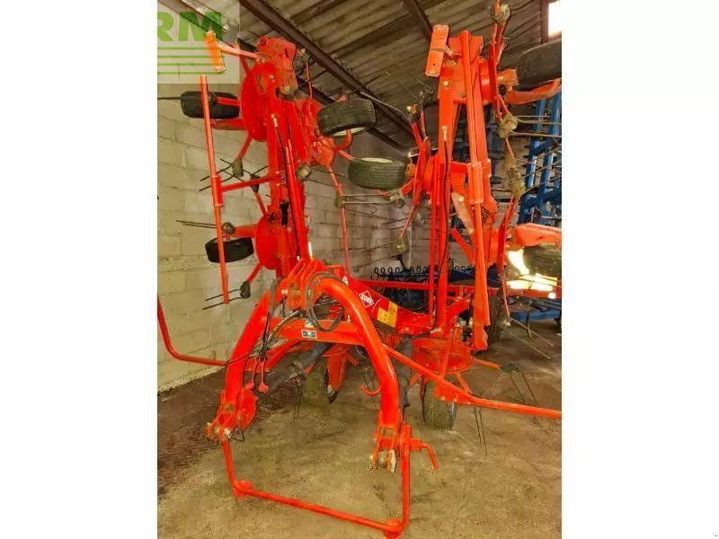 Kuhn GF 8702 Høvender 9.000 €