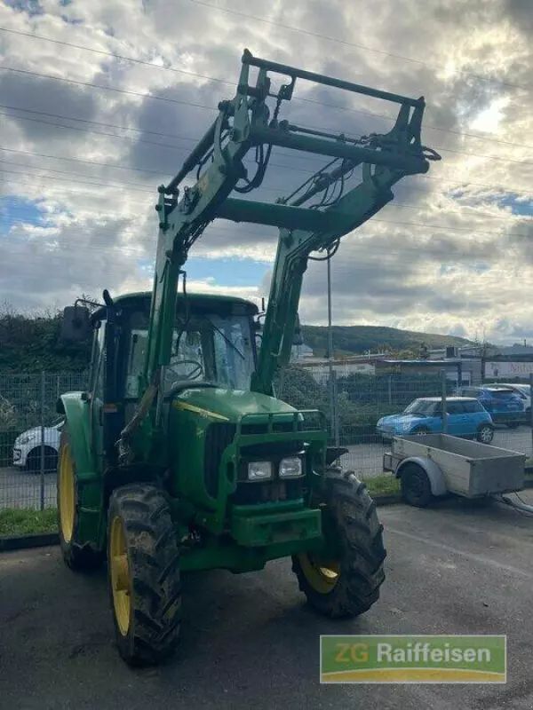 E-FARM: John Deere 6120 SE - Tractor - id TSSVGPD - 35.882 € - Año: 2005 - Horas: 6300,Alemania