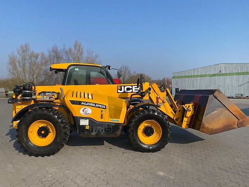 E-FARM: JCB 542-70 agrisuper - modell 2020 - Radlader - id PFTWB5N - 69.500 € - Baujahr: 2019 - Abgelesene Motorstunden: 4.595,Deutschland