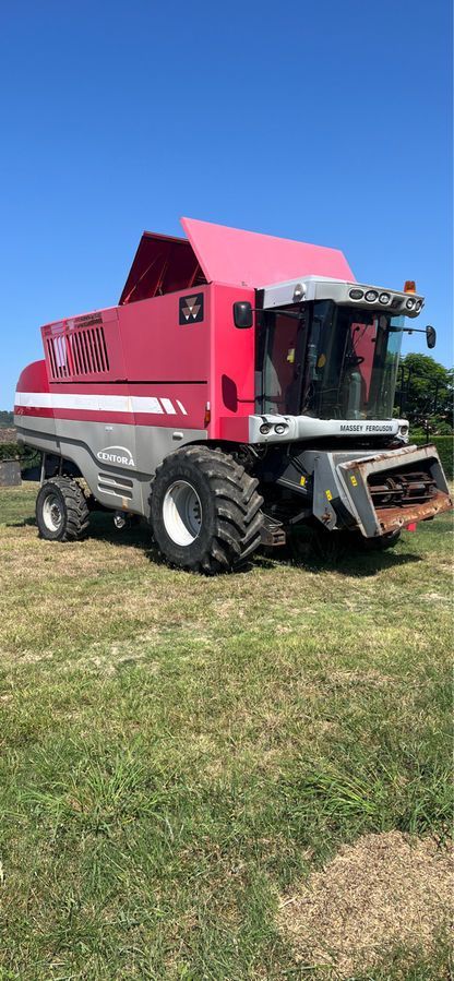 Massey Ferguson Centora 7282 AutoLevel Mähdrescher 55.000 €