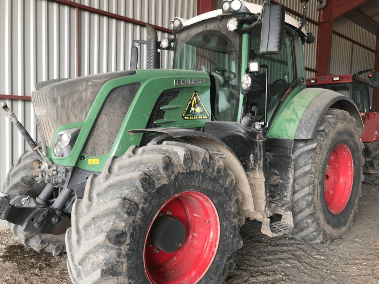 Fendt 828 Vario Profi Plus Traktor 90 000 EUR