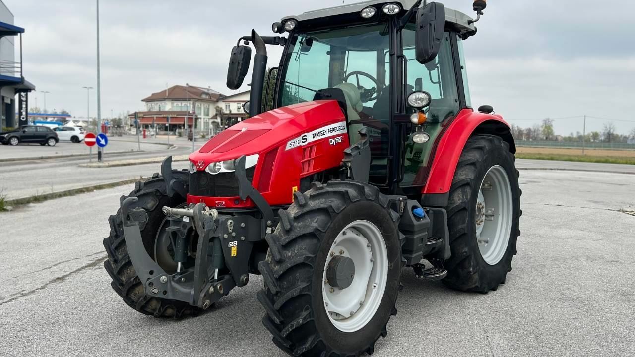 E-FARM: Massey Ferguson 5710 - Tracteur - id Q1GAMCQ - 54 000 € - Année: 2018 - Lecture du nombre d'heure: 4 242,Puissance du moteur (chevaux): 105,France
