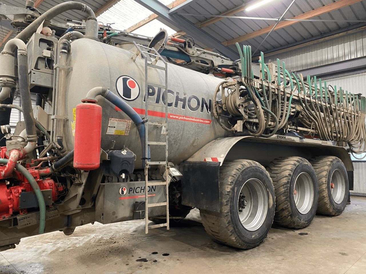 Pichon tci 24500 Self propelled liquid manure spreader €70,000