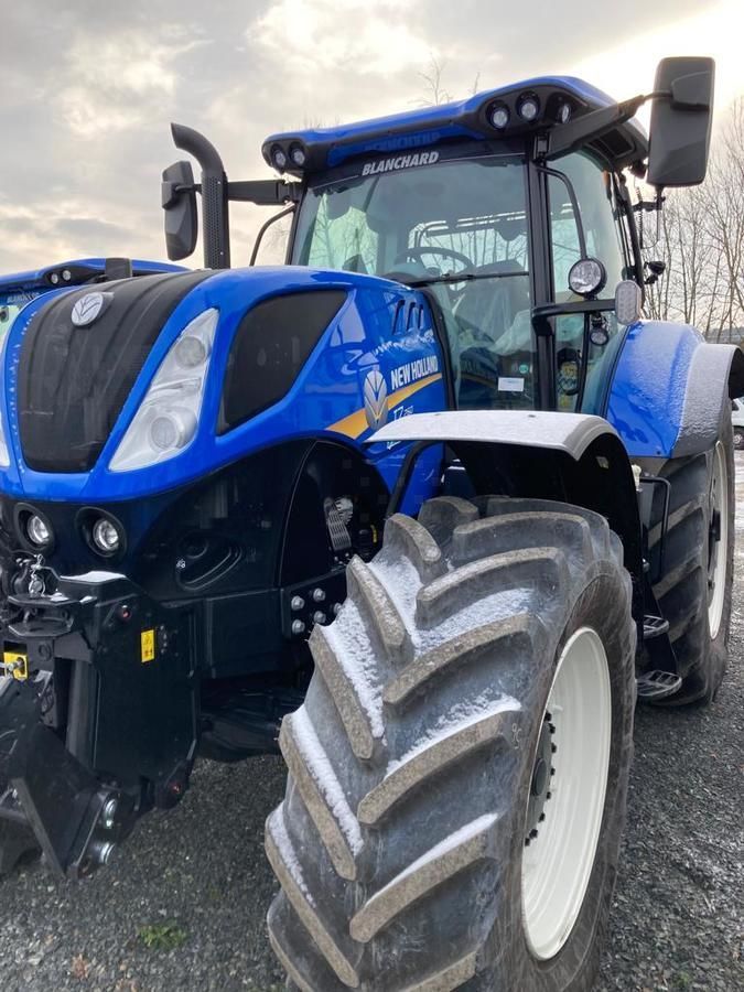 E-FARM: New Holland T7.260 - Tractor - id YKKDSJT - Año: 2023 - Horas: 12,Potencia del motor: 240,Francia