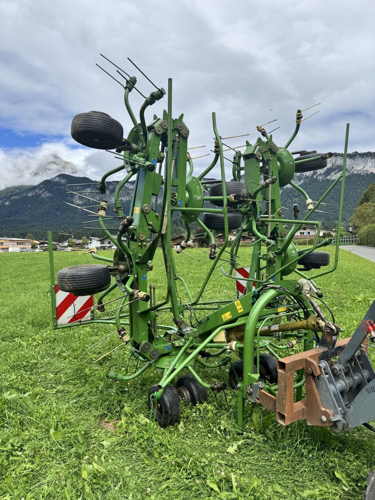 Krone kw 880/8 Karuzelowy przetrząsacz do siana 7300 €