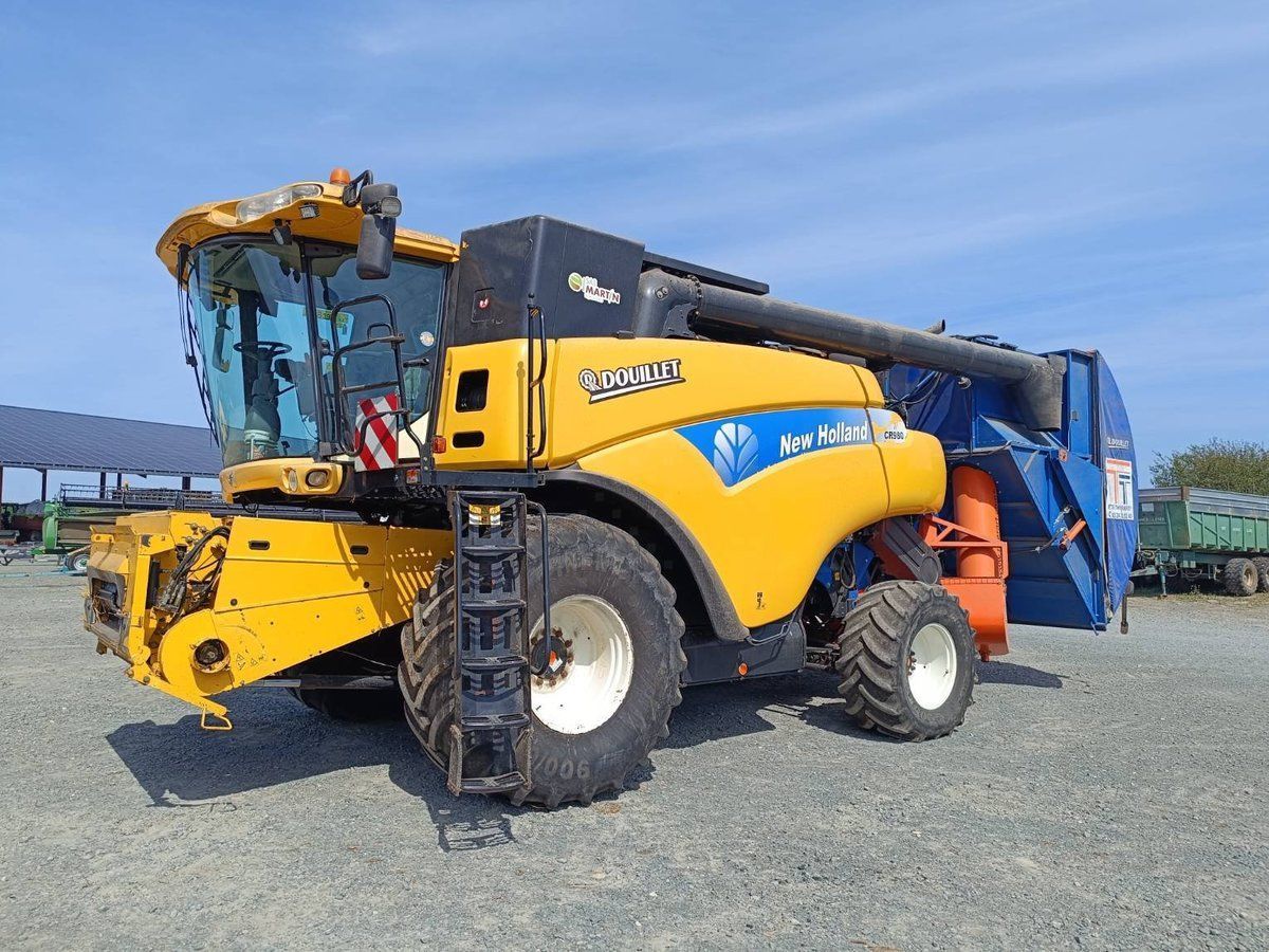 E-FARM: New Holland CR 980 - Cosechadora - id 5BTMRFX - 85.000 € - Año: 2006 - Horas: 4087,Francia