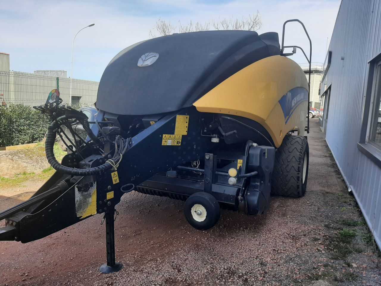 E-FARM: New Holland BigBaler 1270 Plus Cropcutter - Presse à balles - id MTZLY3K - 68 900 € - Année: 2014 - Balles produites: 54 000,France