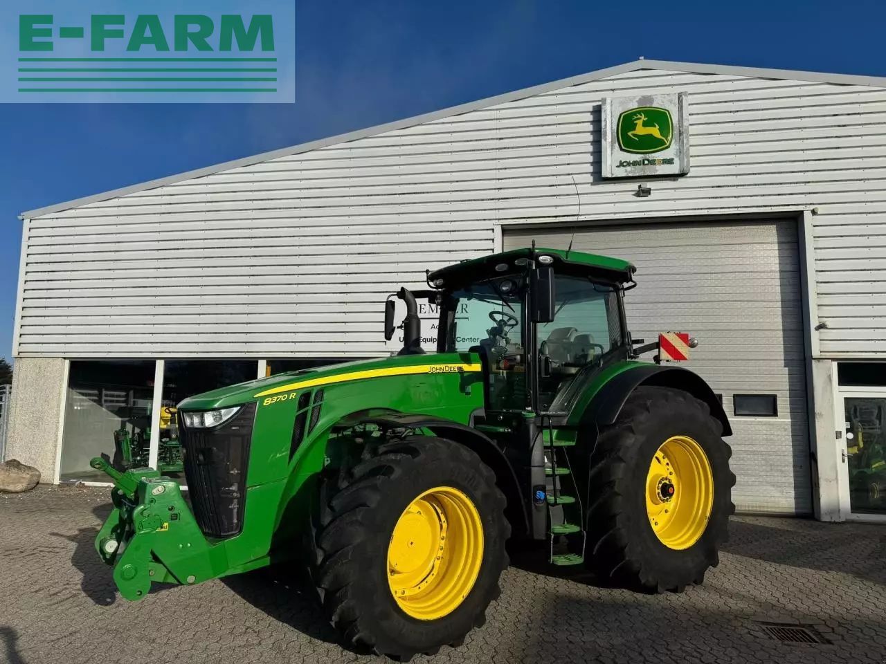 John Deere 8370 R Tractor €115,758