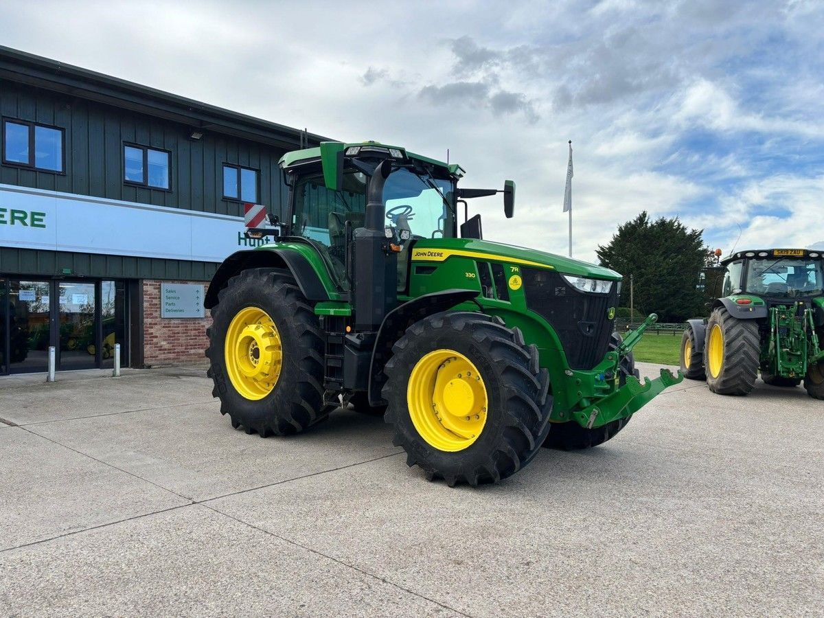 John Deere 7R 330 Traktor 169.641 €