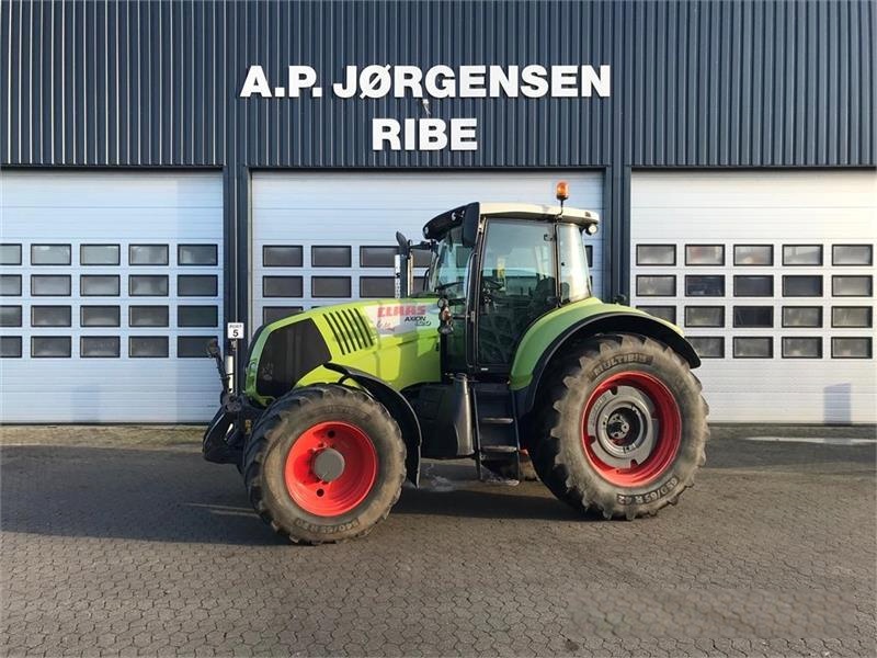 Claas axion 820 cmatic tractor 38 879 €