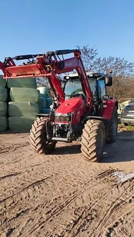 E-FARM: Massey Ferguson 5713M - Tracteur - id I8NITMI - 67 000 € - Année: 2017 - Lecture du nombre d'heure: 2 860,Puissance du moteur (chevaux): 131,France