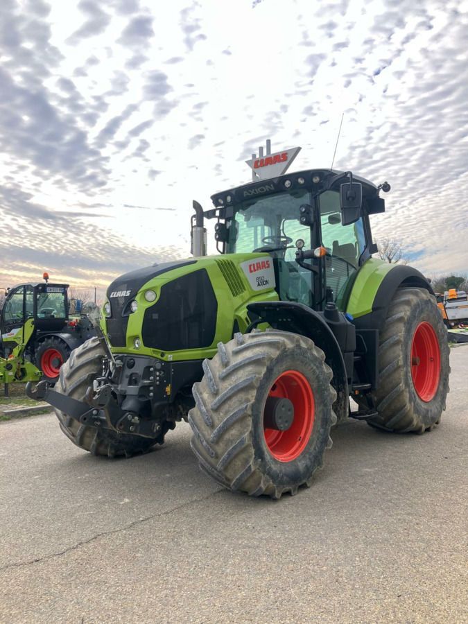 E-FARM: Claas Axion 850 - Traktor - id ZZJS7EU - 110.000 € - Baujahr: 2020 - Abgelesene Motorstunden: 2.390,Motorleistung (PS): 260,Frankreich