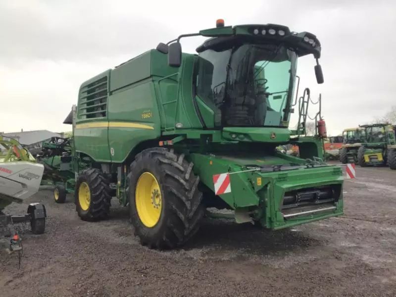 E-FARM: John Deere T 660 i - Kombájn - id CBCX3NF - Gyártási év: 2020 - Üzemóra (motor): 818,Motor teljesítménye (LE): 339,Németország