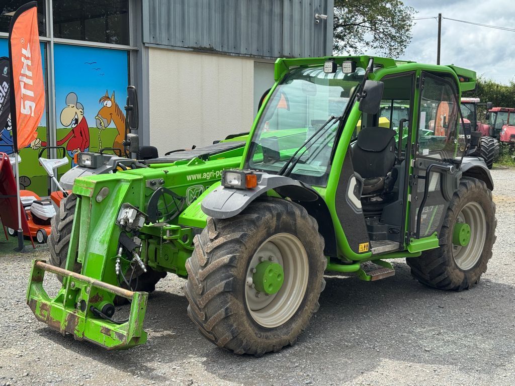 E-FARM: Merlo tf33.7-115 - Chargeur télescopique  - id W8LTIRM - 57 000 € - Année: 2021 - Lecture du nombre d'heure: 2 500,France