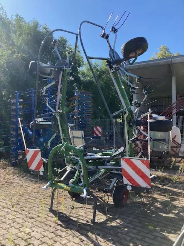 Fendt Twister 6606 DN Karuzelowy przetrząsacz do siana