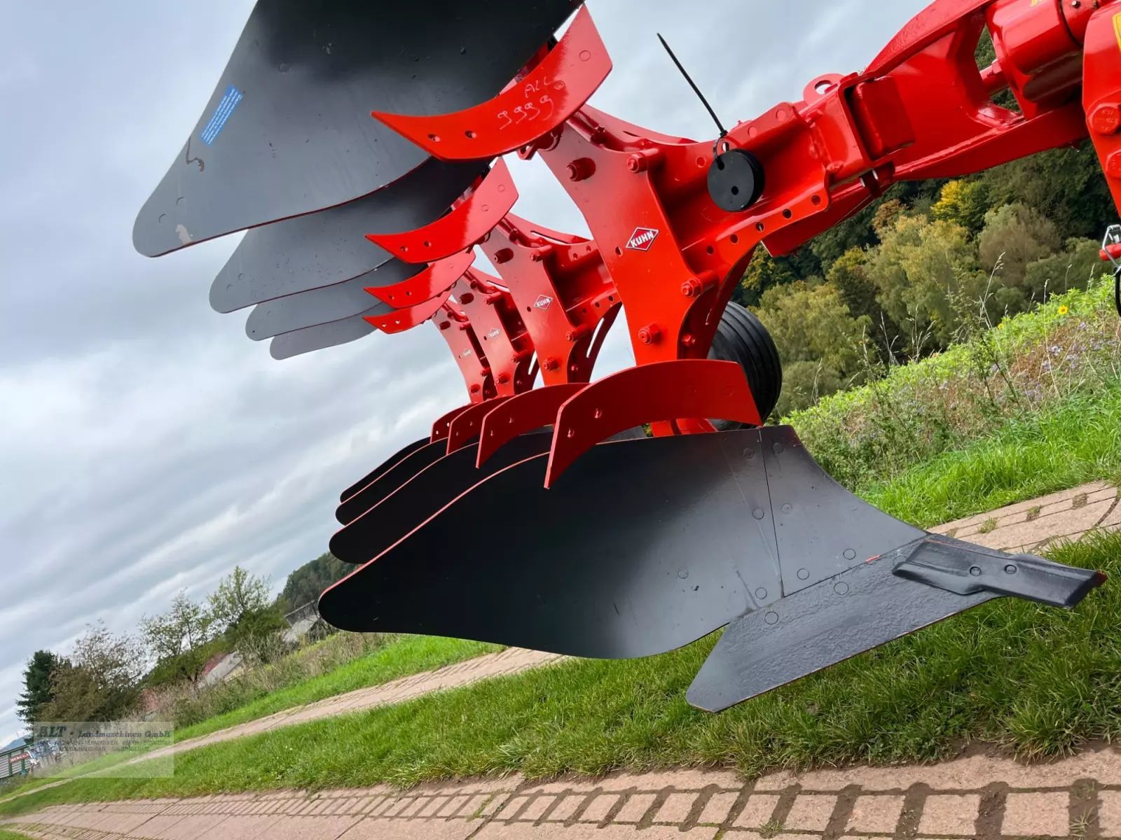 Kuhn Multi-Master 113 4 T Pług 15 000 €