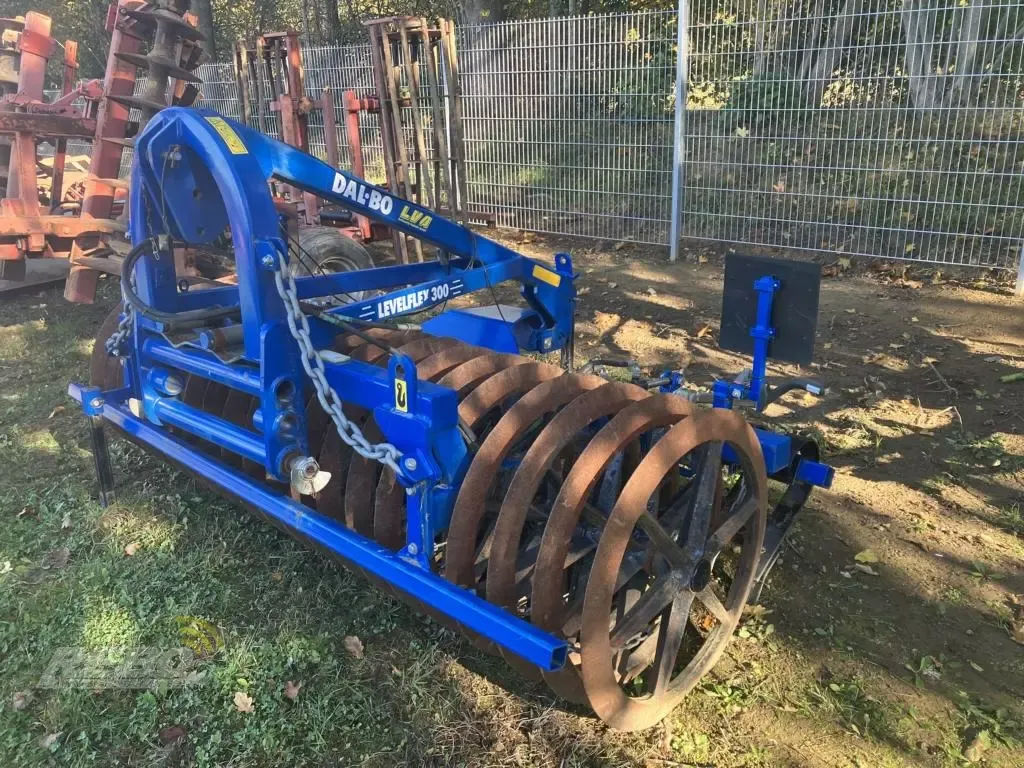 E-FARM: DAL-BO LevelFlex 300 - Walze - id 3ZXMSQF - 8.750 € - Baujahr: 2019 - Deutschland