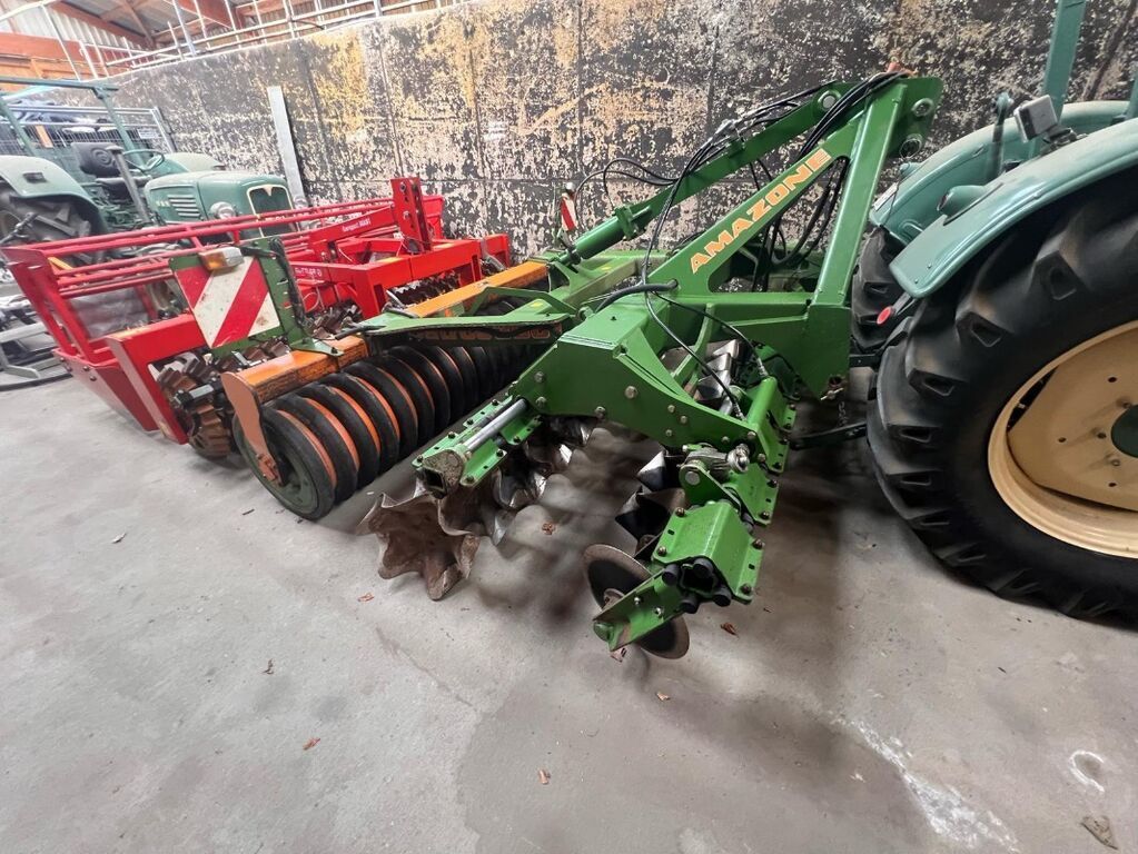 E-FARM: Amazone catros 3001 - Rastra de discos y disco compacto - id TIQNYYL - 7900 € - Año: 2011 - Alemania