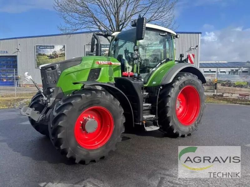 Fendt 724 Vario Profi Plus Tractor €234,900